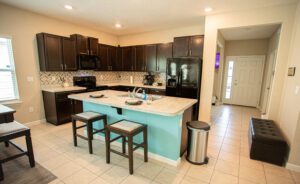5586 KELLAR Circle