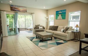 5586 KELLAR Circle